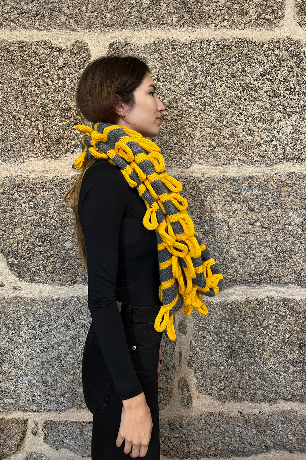 Handknitted collar in grey with yellow bubble stitch image 3
