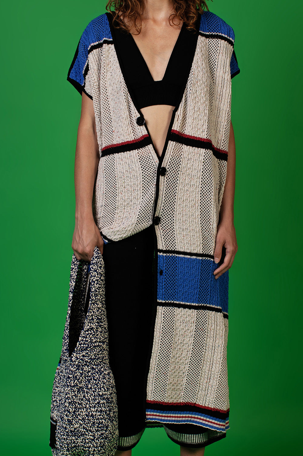 TUCK STRUCTURED KNITWEAR LONG ARMHOLE VEST IN BEJE image 1