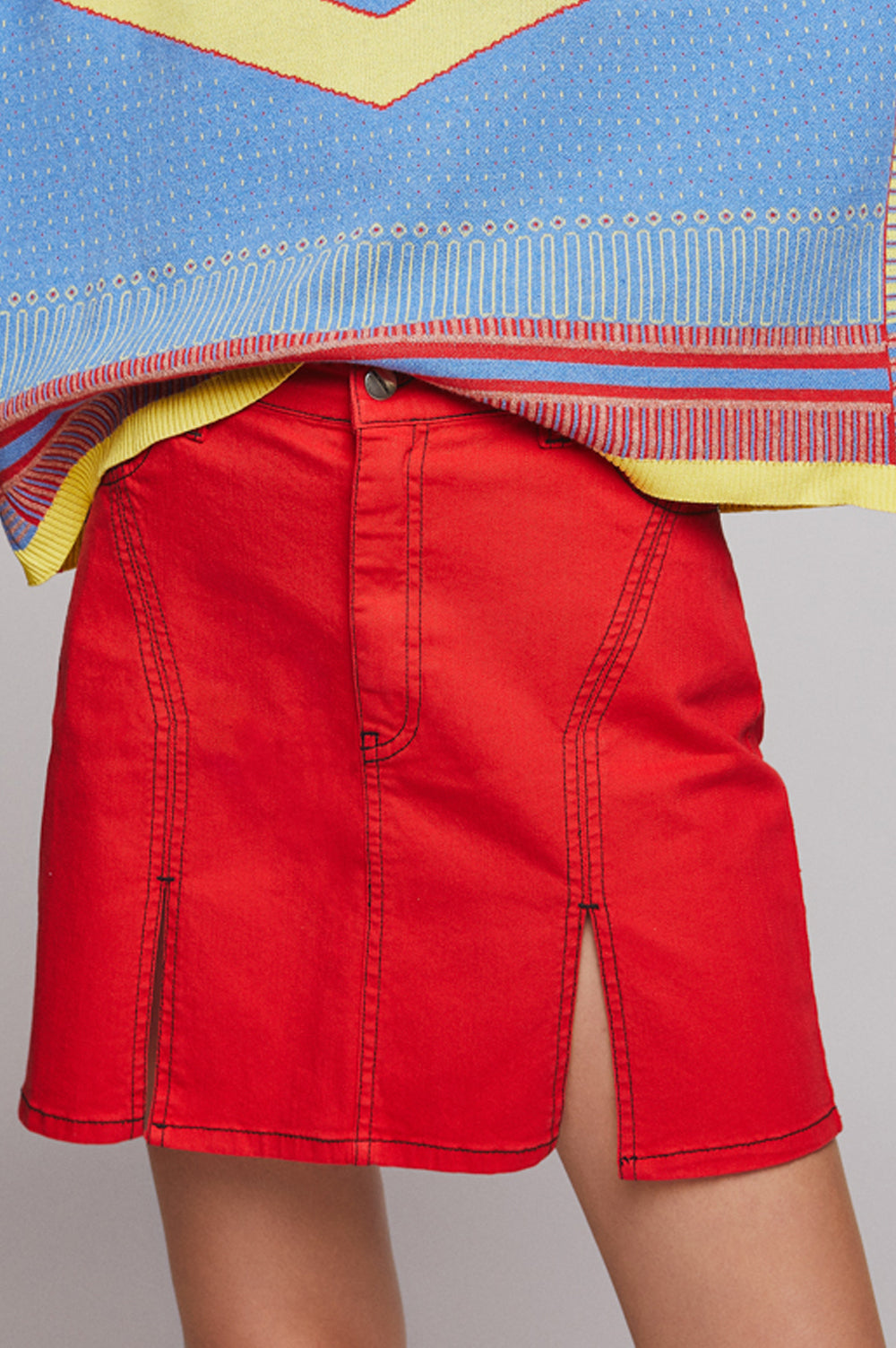 RED DENIM SHORT SKIRT image 0