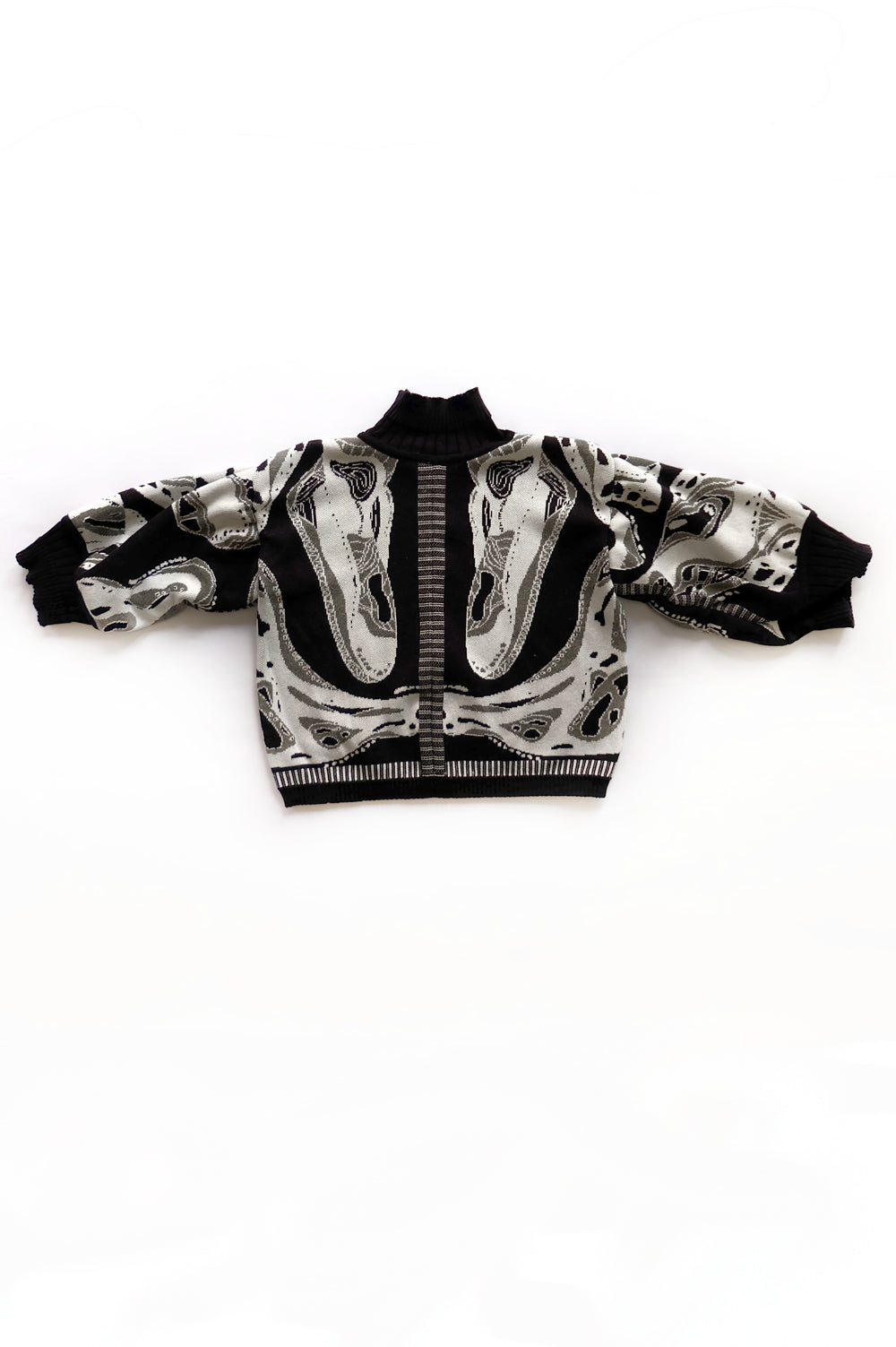 KNITWEAR JACQUARD SWEATER IN BLACK, WHITE AND GREY image 1