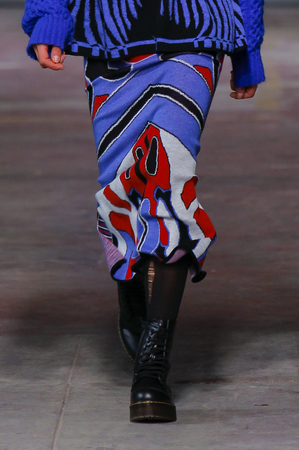 Knitwear Jacquard Skirt with back slit image 0