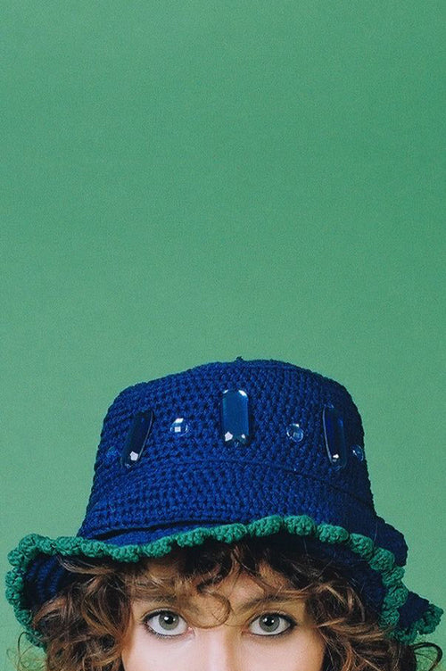 CROCHET HAT WITH STONES IN BLUE image 0