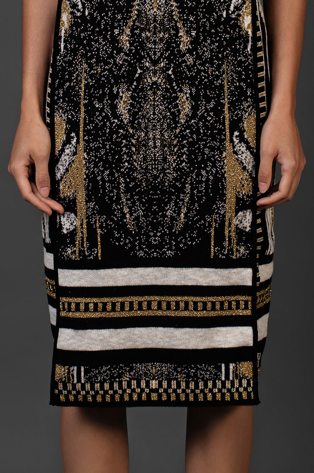 Shinny gold jacquard knitted dress with black trimming detail image 2