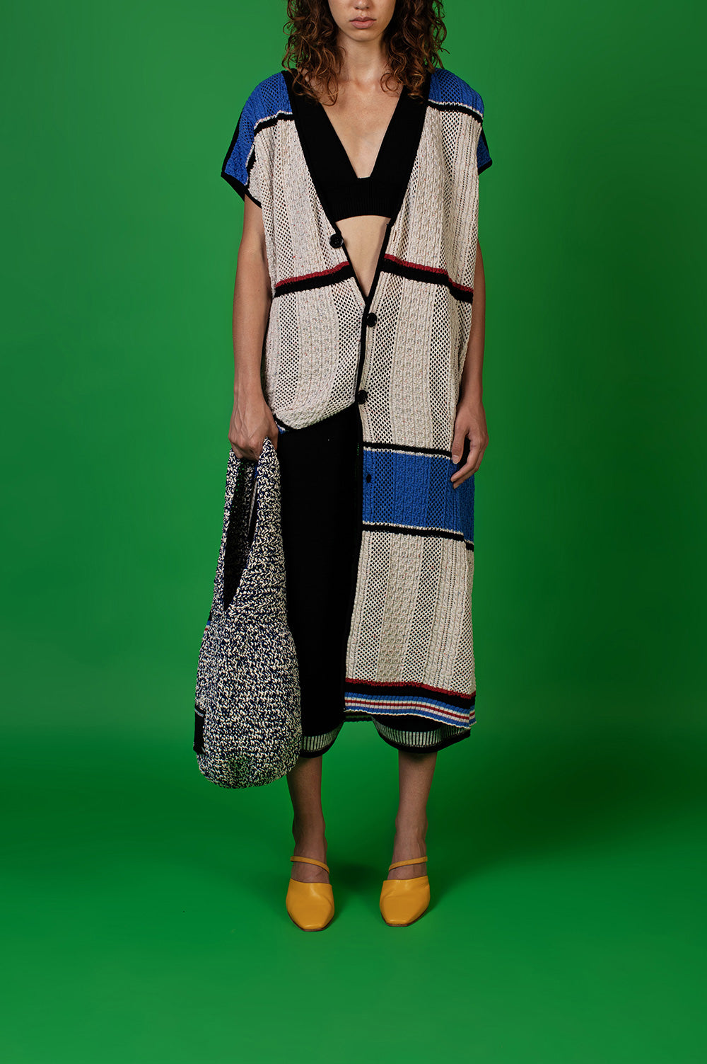 TUCK STRUCTURED KNITWEAR LONG ARMHOLE VEST IN BEJE image 0