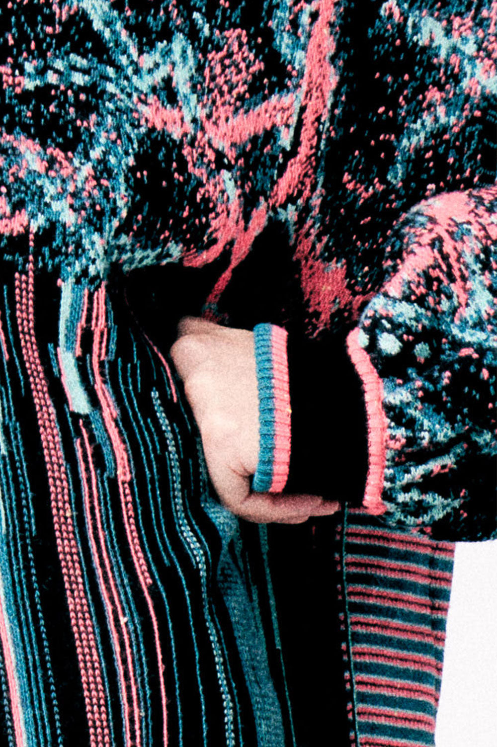 JACQUARD SWEATER DRESS WITH CUT OUT DETAIL image 3