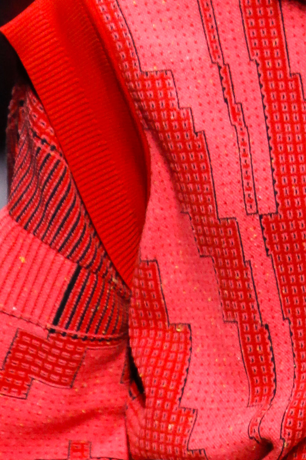 JACQUARD PINK, RED AND BLACK SWEATER WITH SHOULDER DETAILS image 3