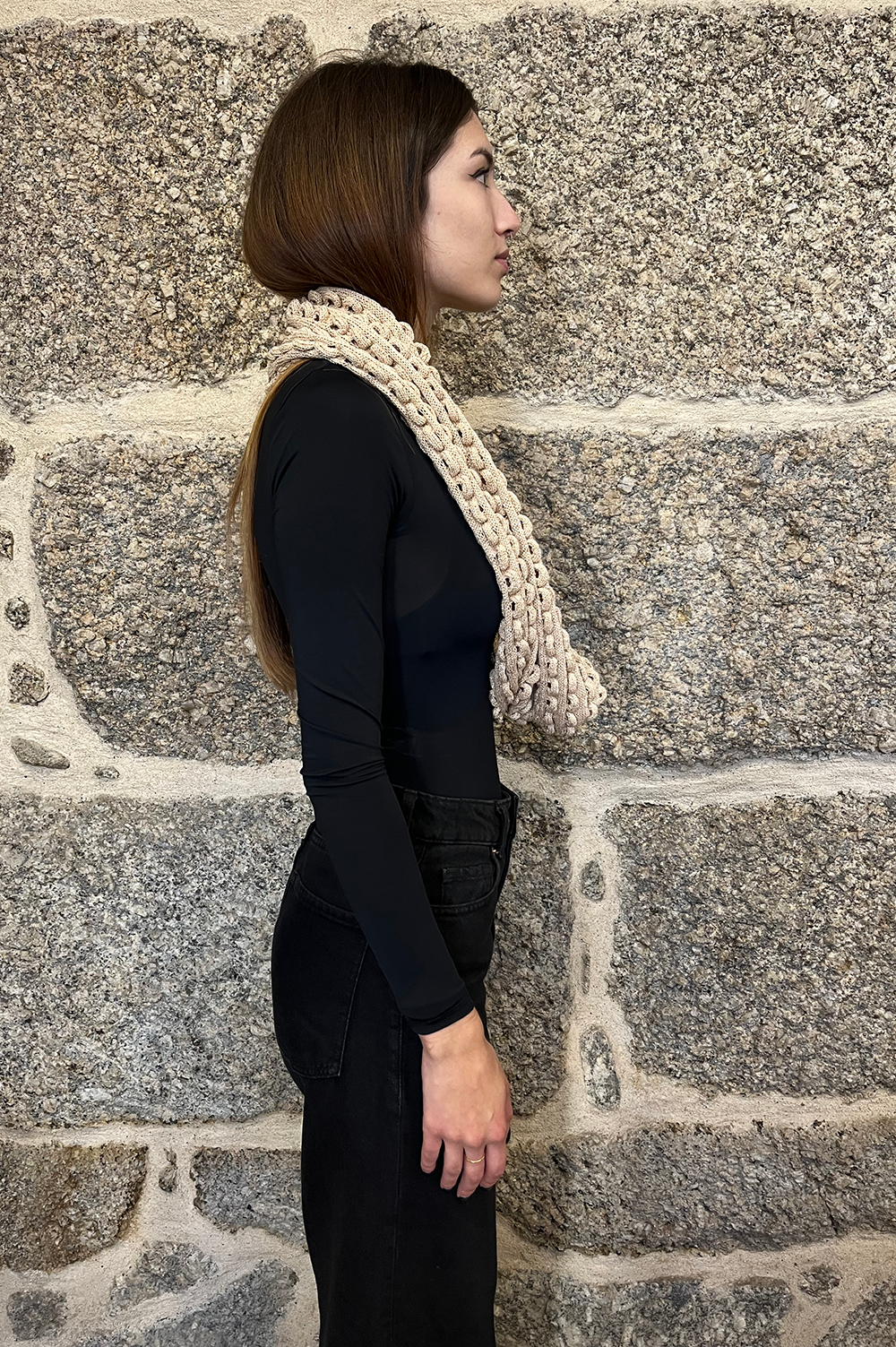 Knit collar in shine pink with bubble stitch image 3