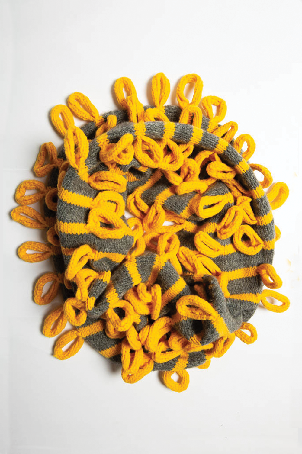 Handknitted collar in grey with yellow bubble stitch image 1