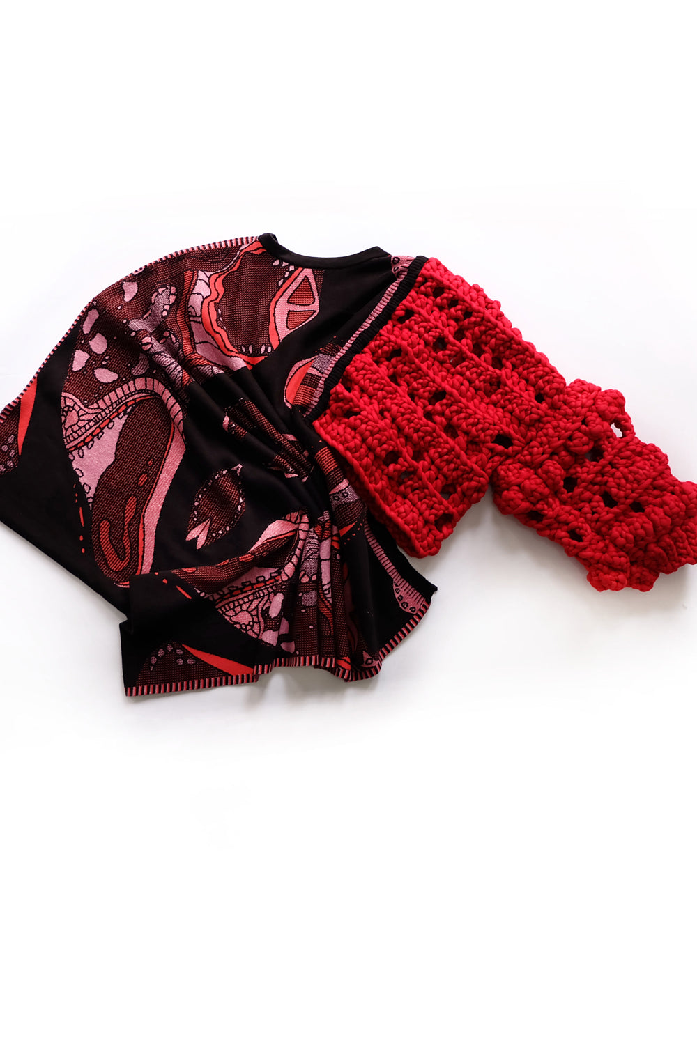 HALF KNITWEAR JACQUARD AND HALF CROCHET TUNIC IN BLACK, PINK AND RED image 3