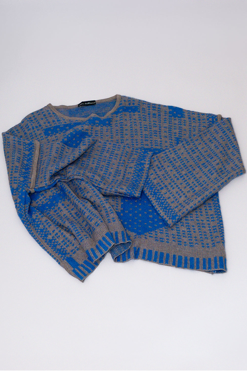 KNITWEAR JACQUARD SWEATER IN BLUE AND GREY WITH LONG STRAIGHT SLEEVES image 2