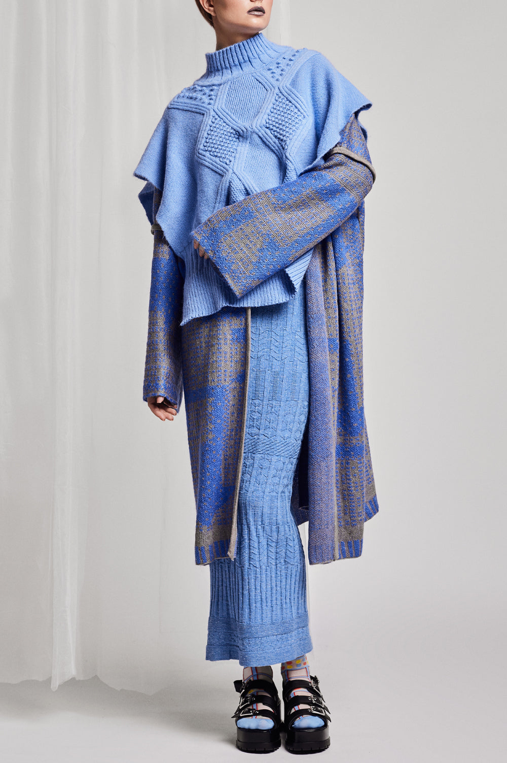 KNITWEAR JACQUARD KIMONO IN BLUE AND GREY image 0