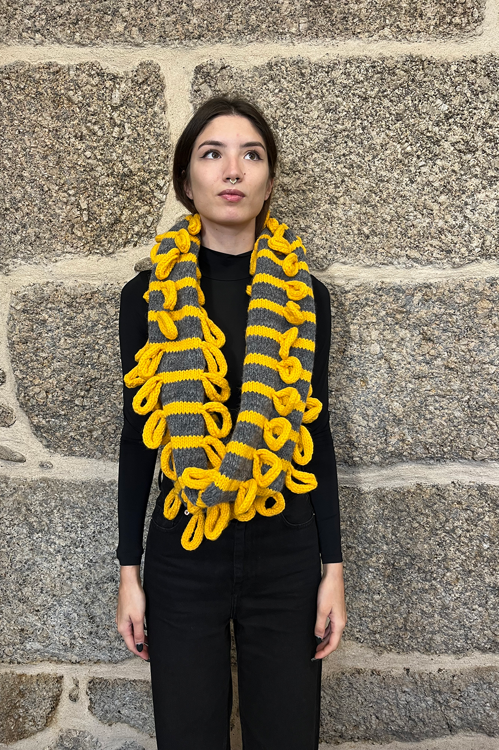Handknitted collar in grey with yellow bubble stitch image 2
