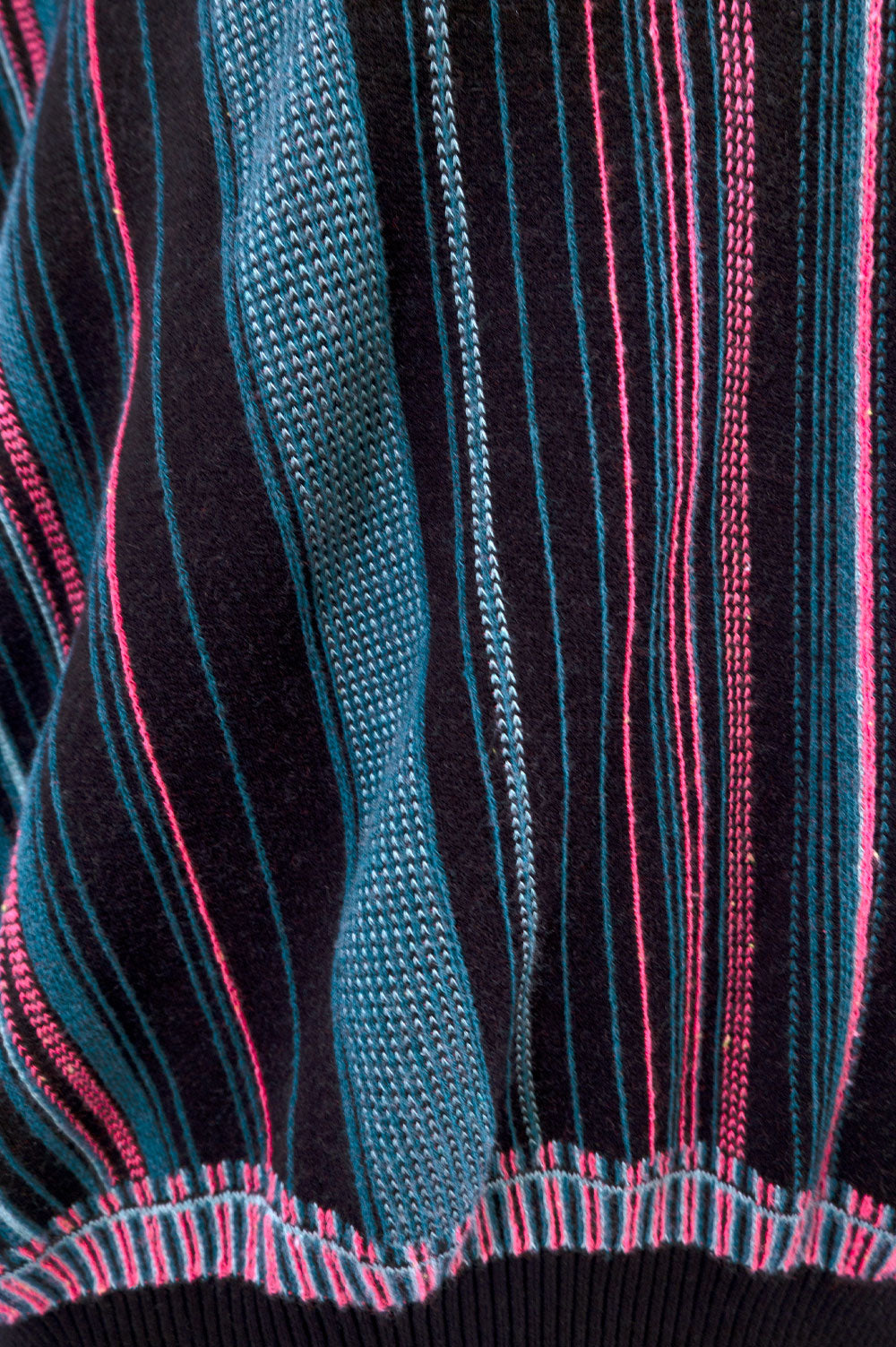 JACQUARD VEST WITH VERTICAL STRIPES image 3