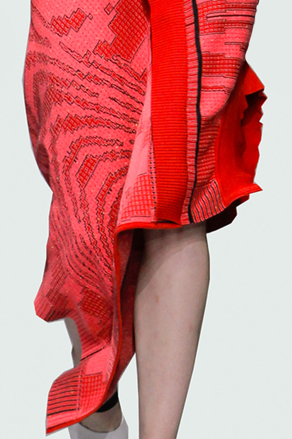 JACQUARD SKIRT IN PINK AND RED image 2