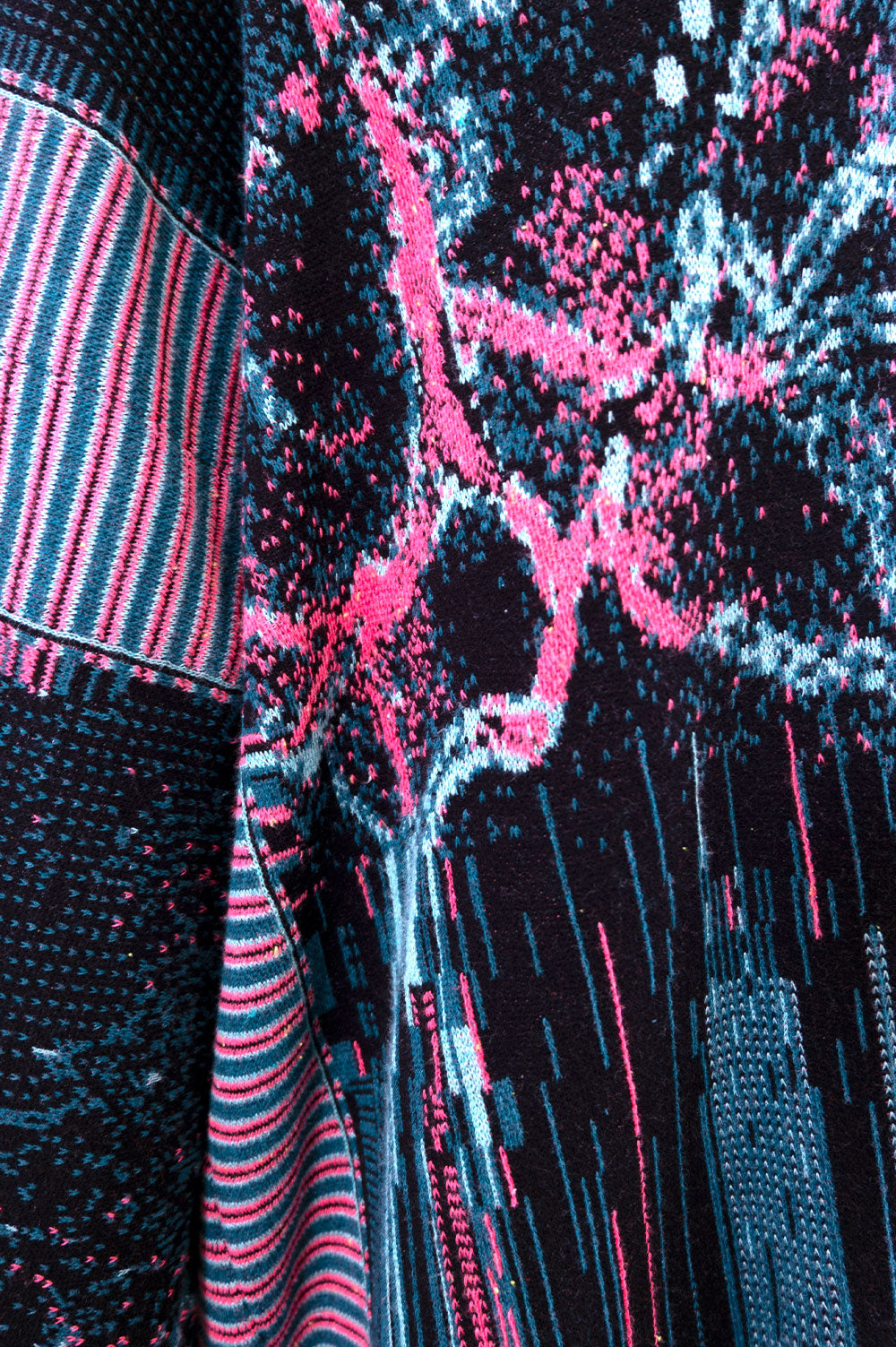 JACQUARD SWEATER DRESS WITH CUT OUT DETAIL image 6